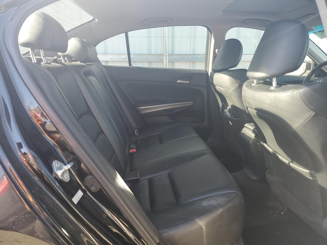 2009 Honda Accord - Image 10