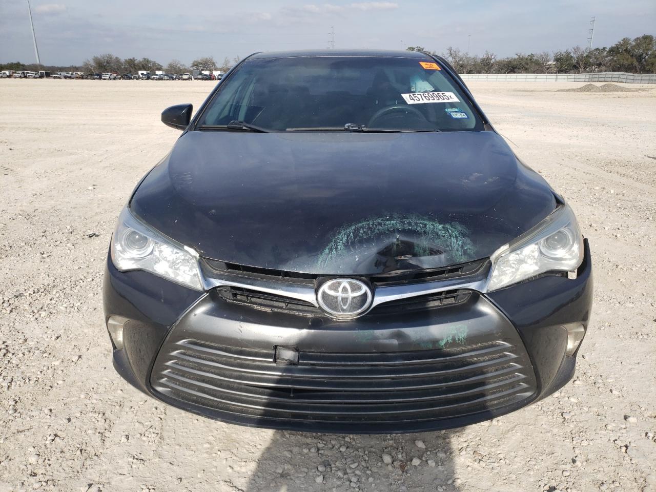2016 Toyota Camry - Image 5