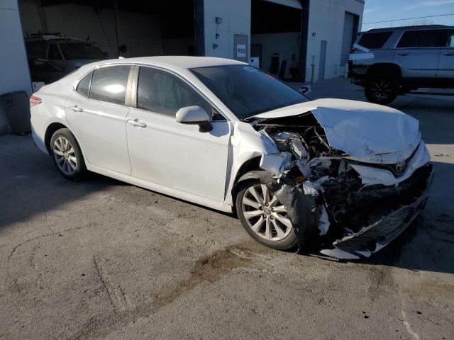 TOYOTA CAMRY 2020 Белы