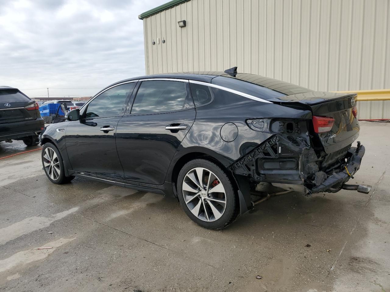 2016 Kia Optima - Image 2