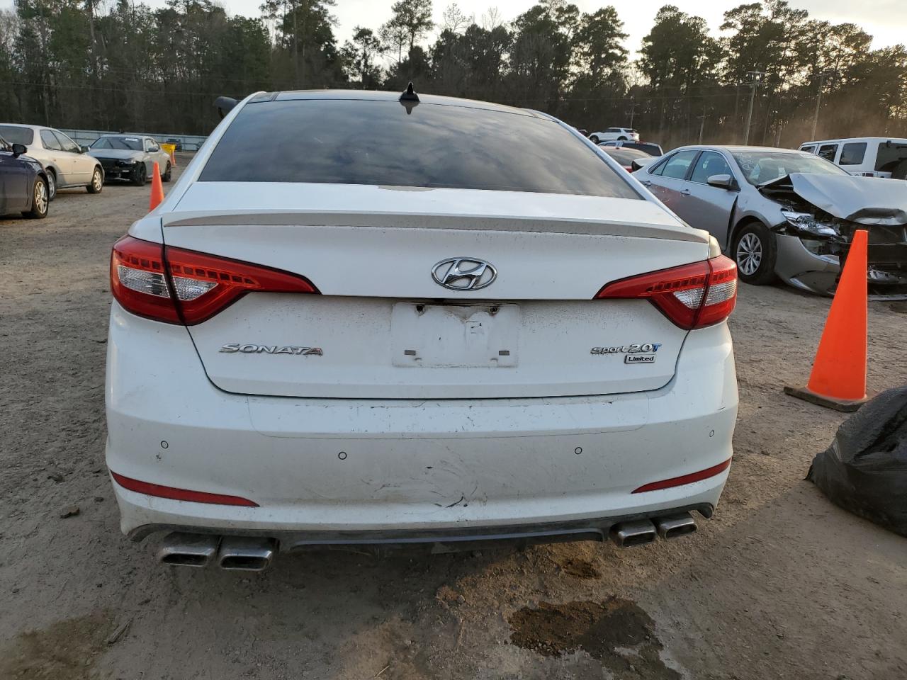2015 Hyundai Sonata - Image 6