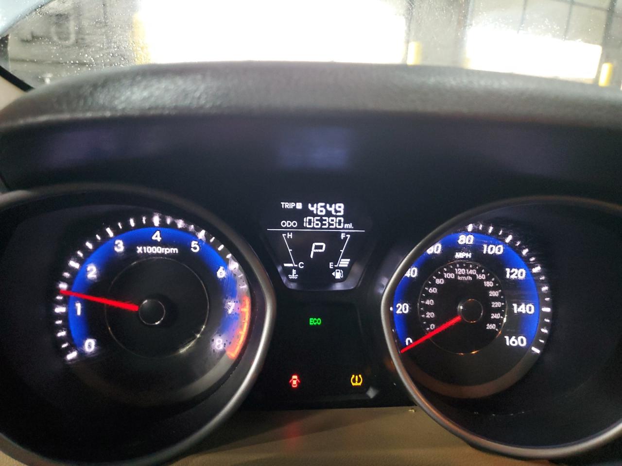 2012 Hyundai Elantra - Image 9