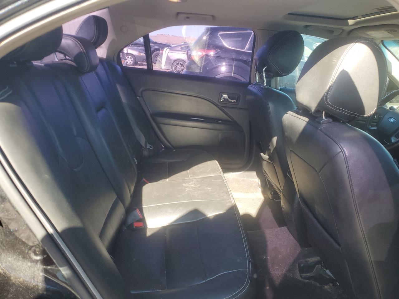 2012 Ford Fusion - Image 10