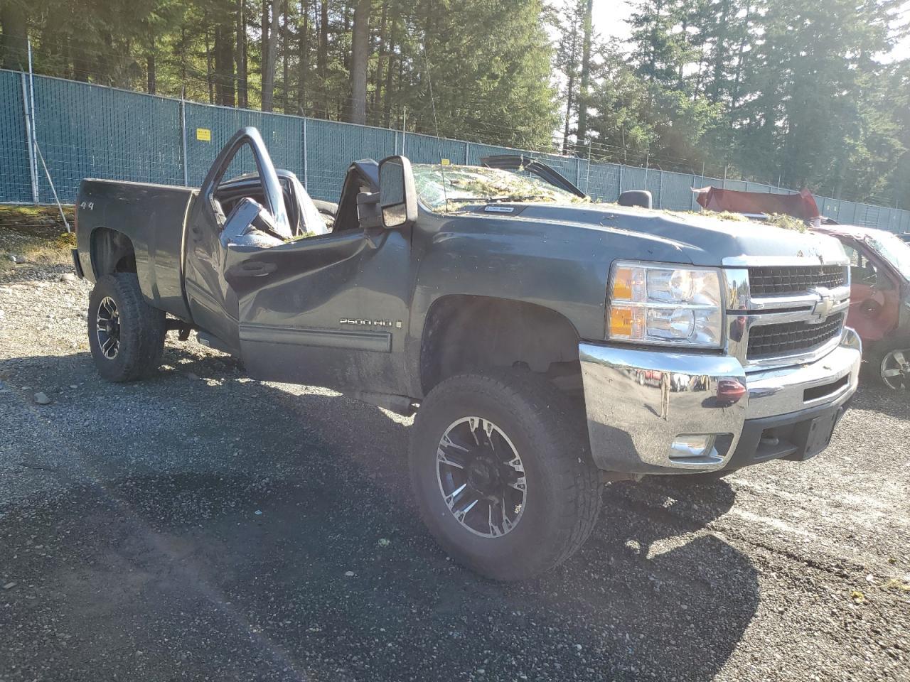 2009 Chevrolet Silverado - Image 4