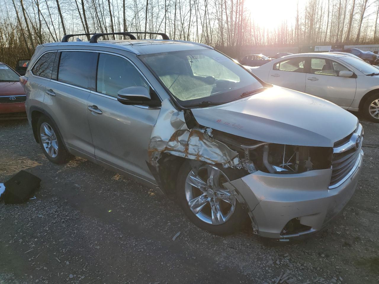 2015 Toyota Highlander - Image 4