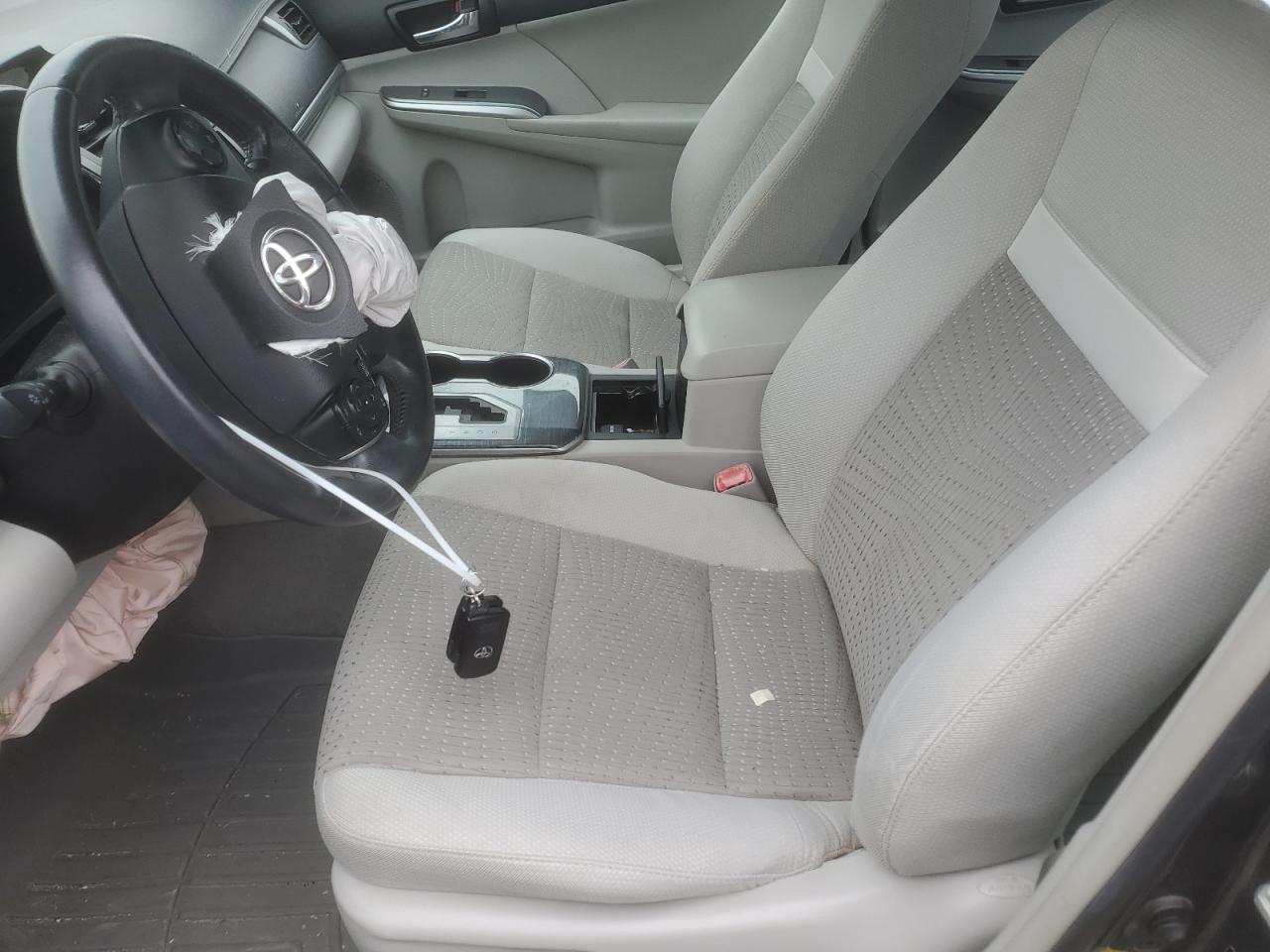 2014 Toyota Camry - Image 7