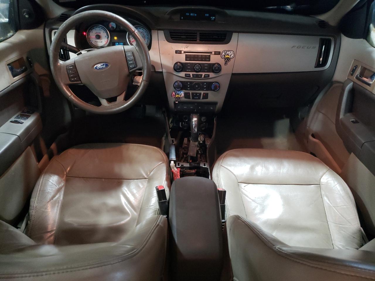 2010 Ford Focus - Image 8