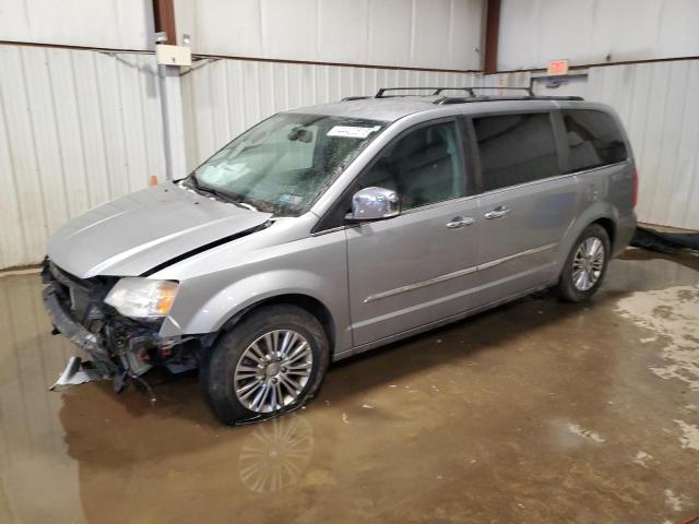 2013 Chrysler Town & Country Touring L