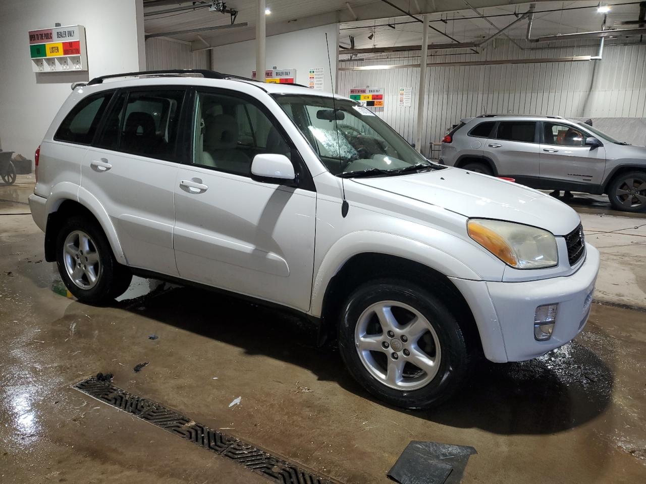 2002 Toyota RAV 4 - Image 4