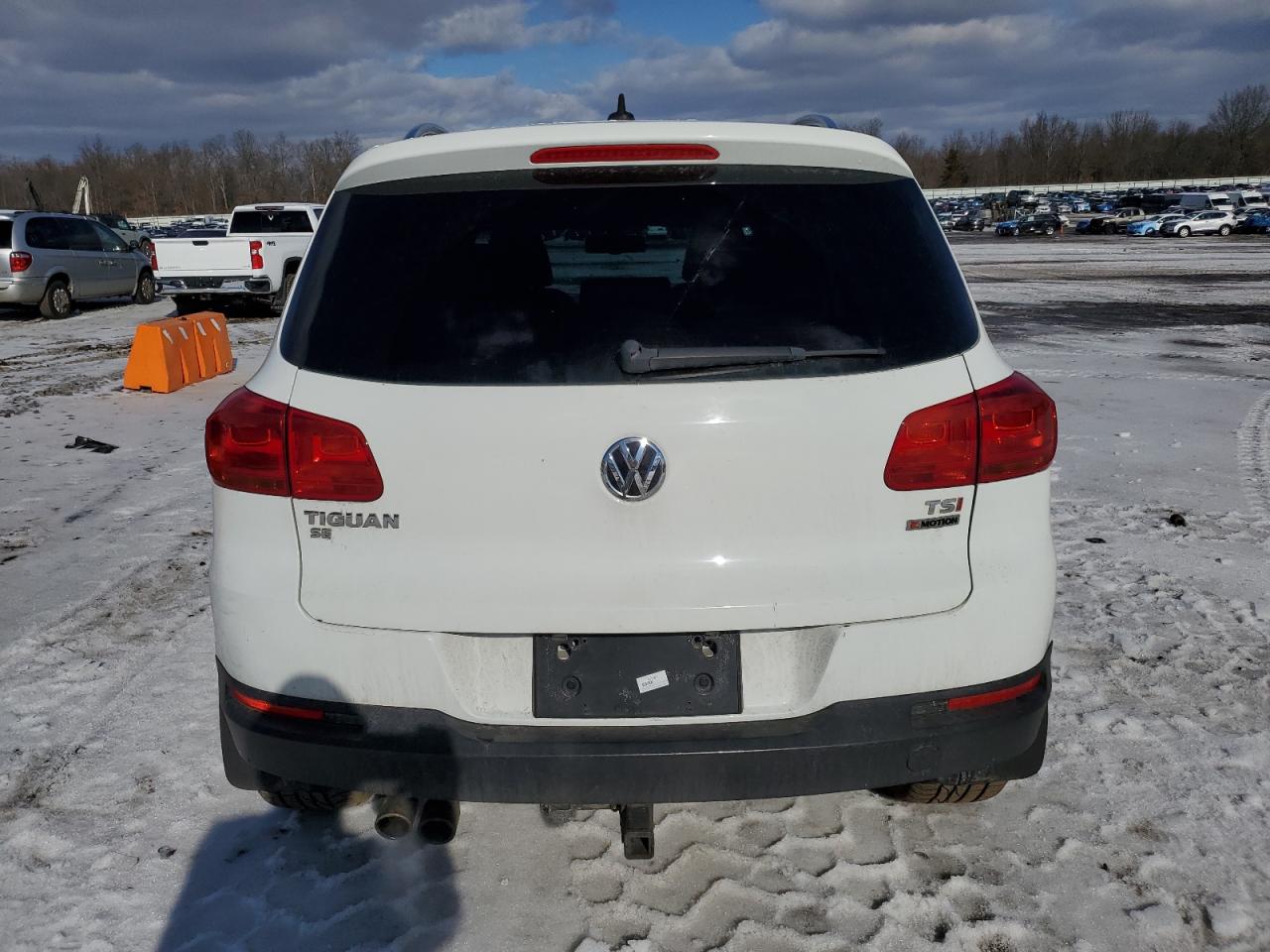 2016 Volkswagen Tiguan - Image 6