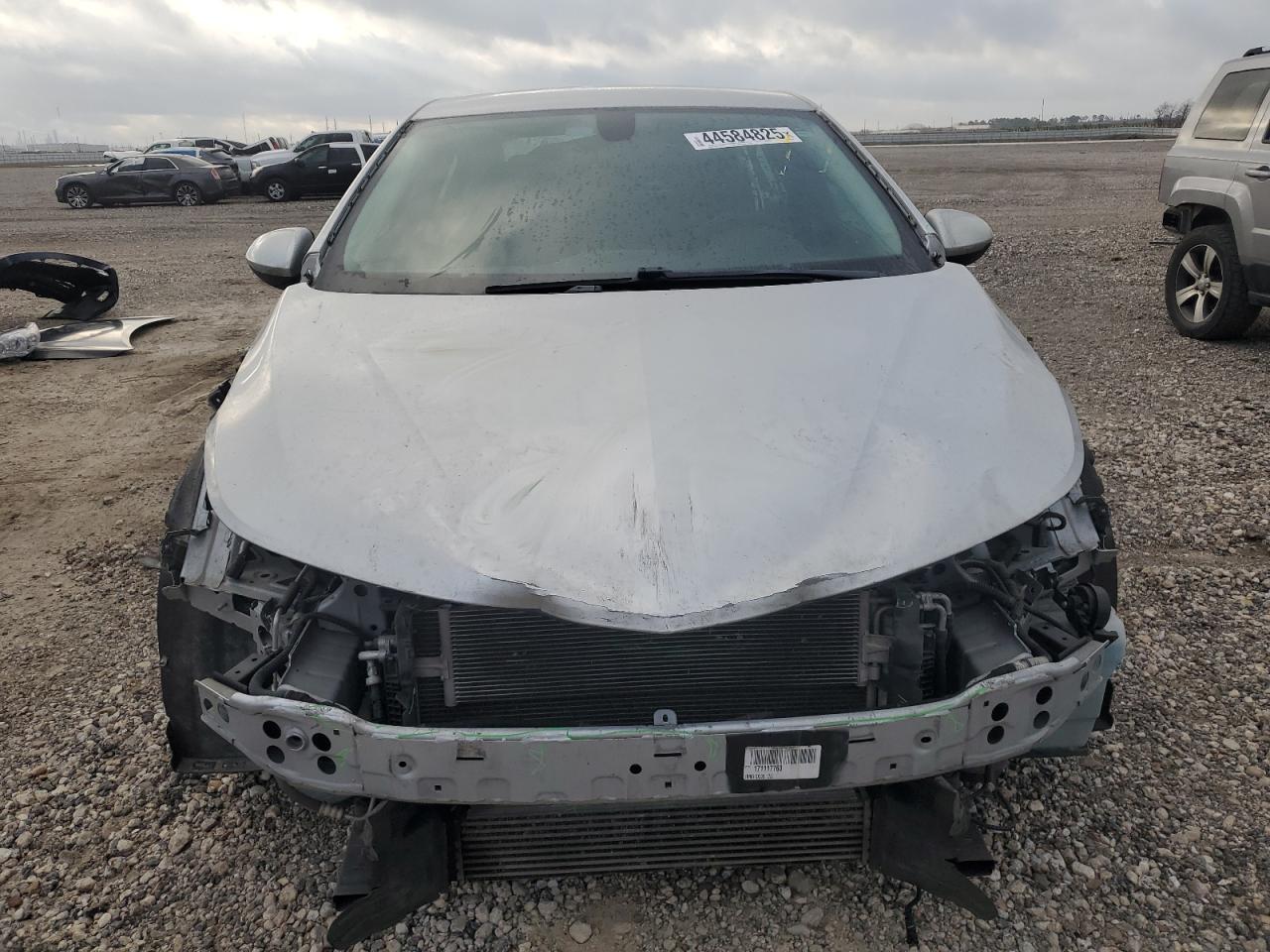 2017 Chevrolet Cruze - Image 5