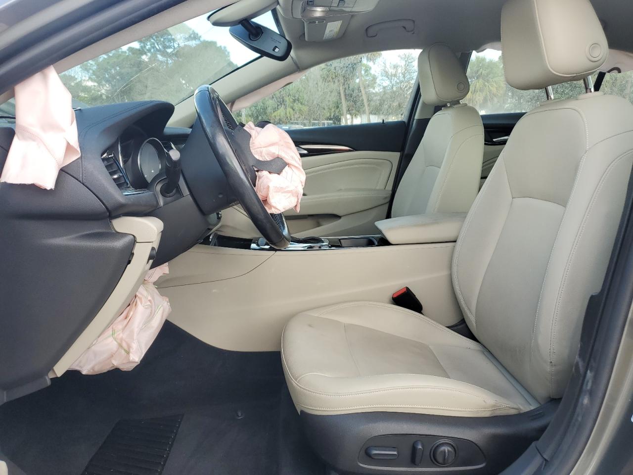 2018 Buick Regal - Image 7