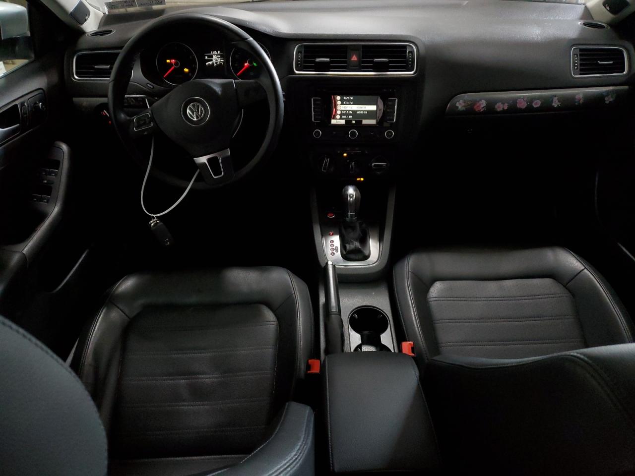 2014 Volkswagen Jetta - Image 8