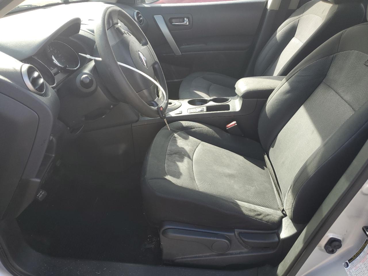 2013 Nissan Rogue - Image 7