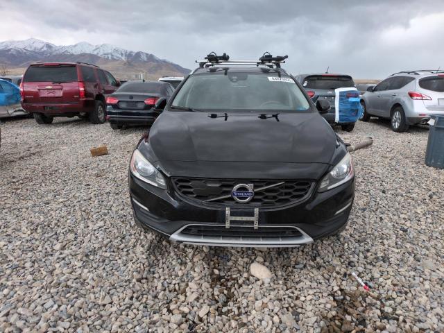  VOLVO V60 2017 Чорний