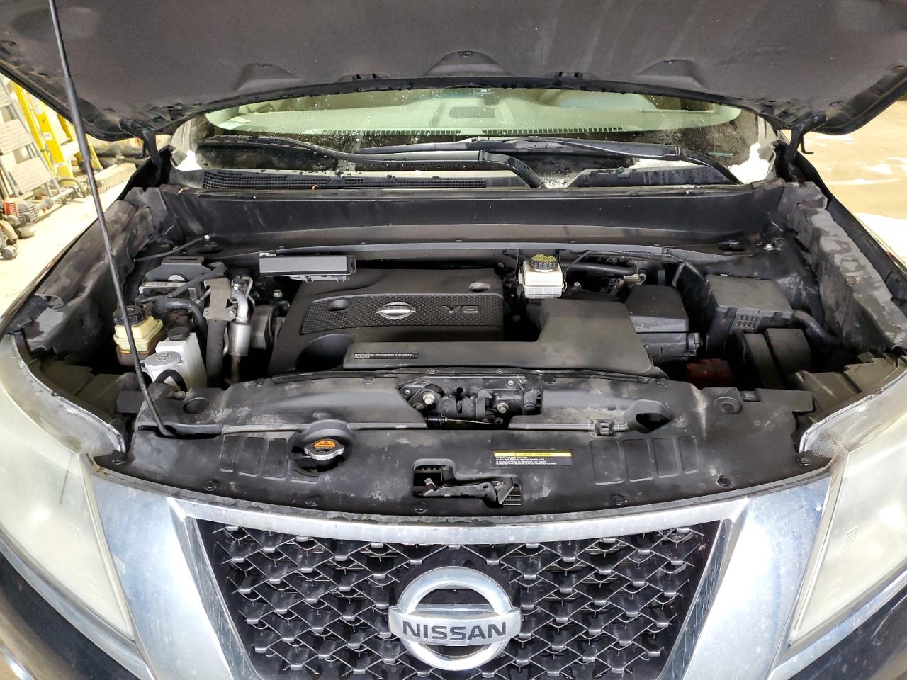2015 Nissan Pathfinder - Image 13