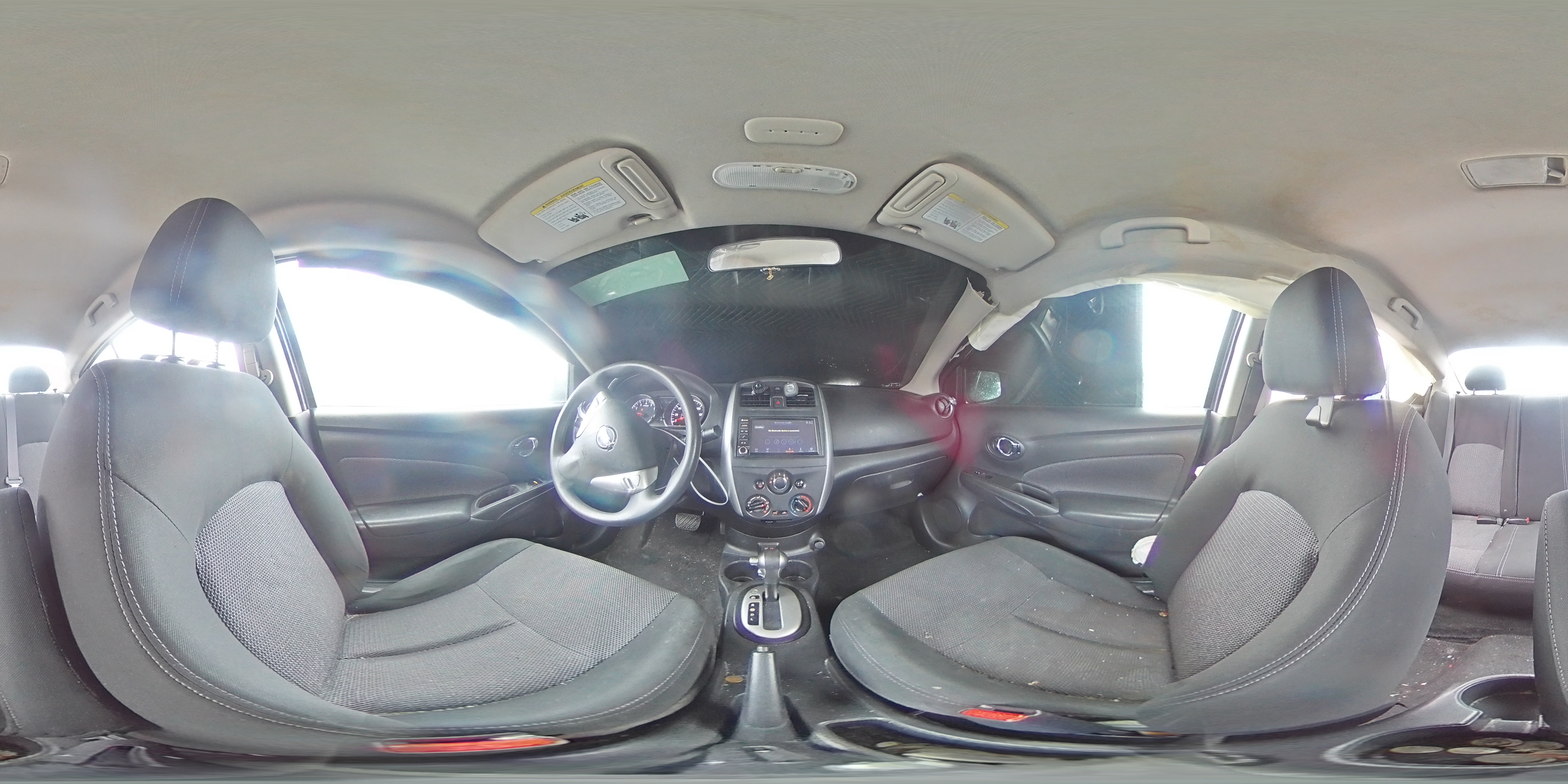 2019 Nissan Versa - Image 13