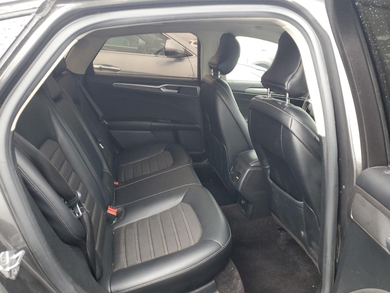 2017 Ford Fusion - Image 11