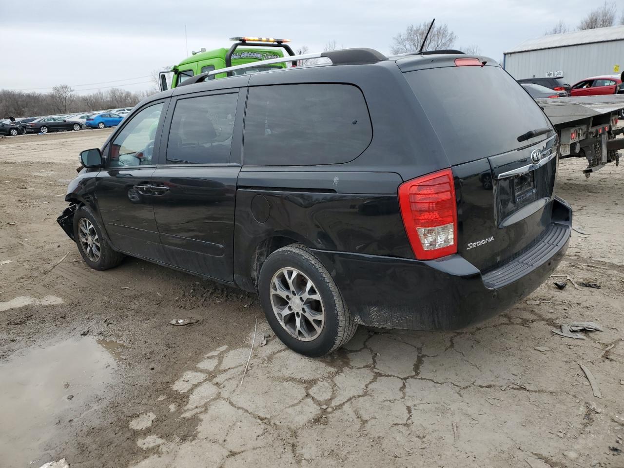 2014 Kia Sedona - Image 2