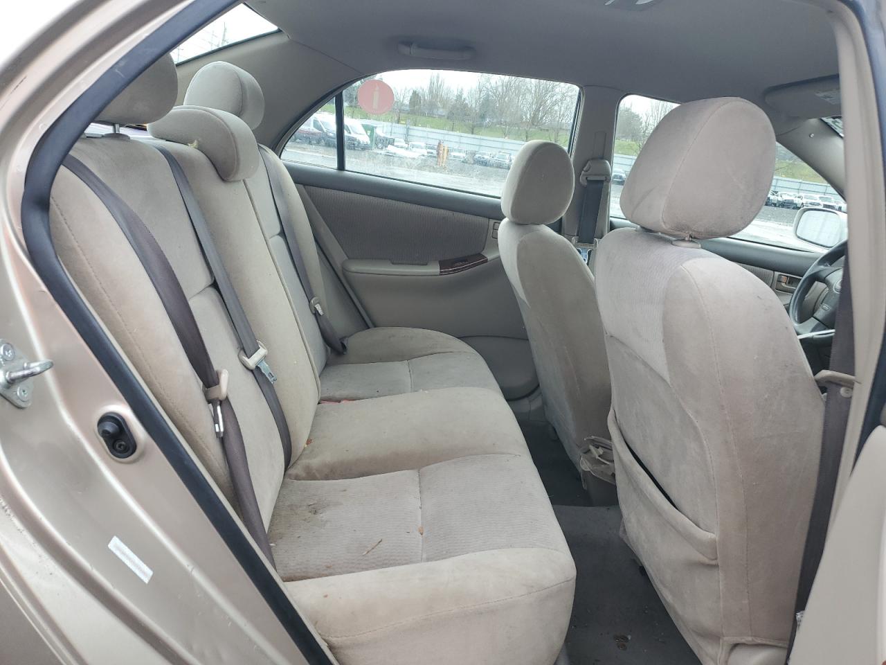 2005 Toyota Corolla - Image 10