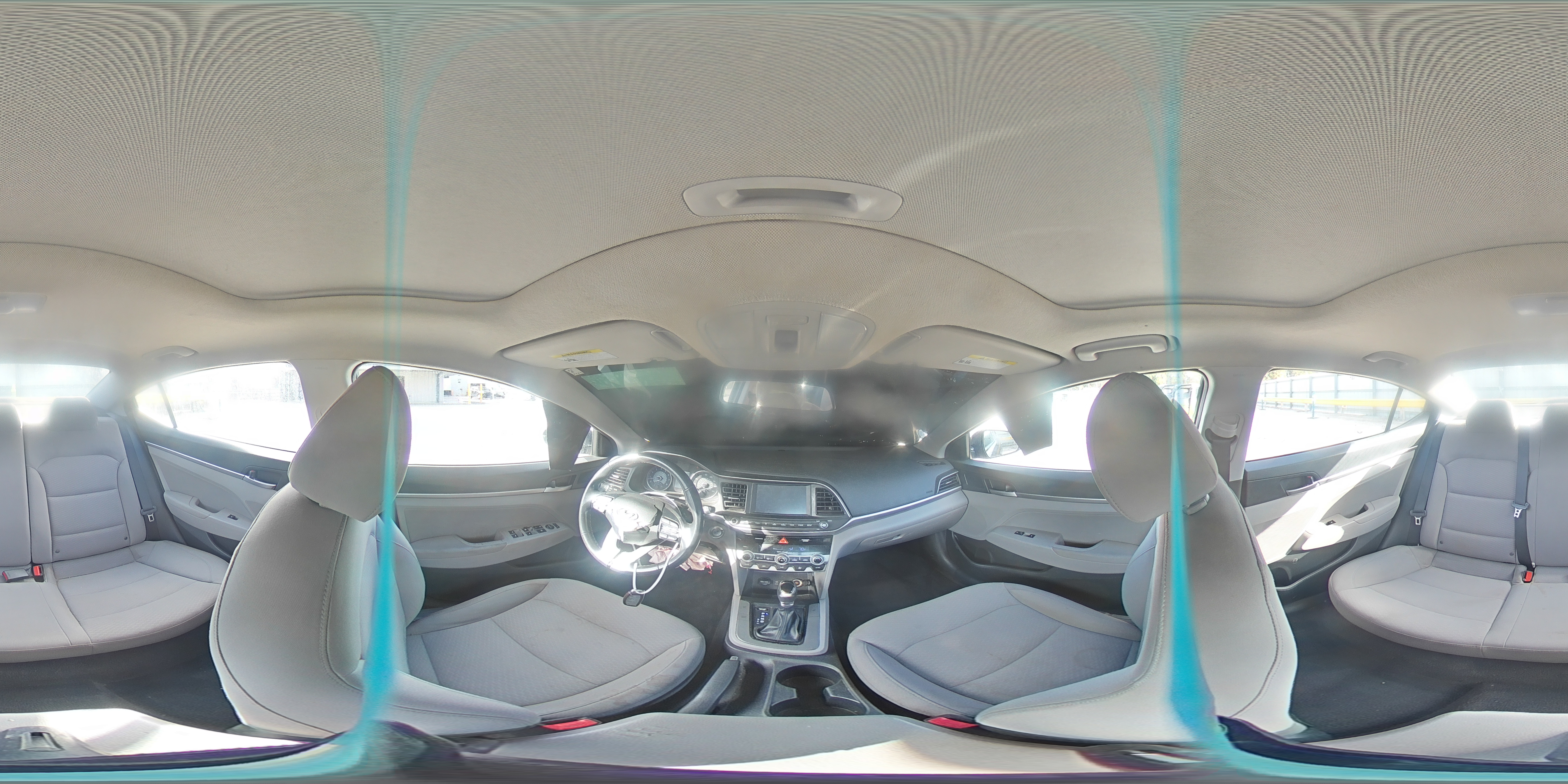 2020 Hyundai Elantra - Image 13
