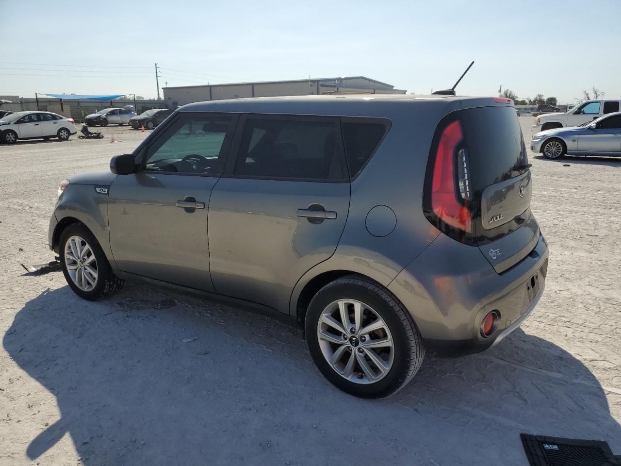2017 Kia Soul - Image 2