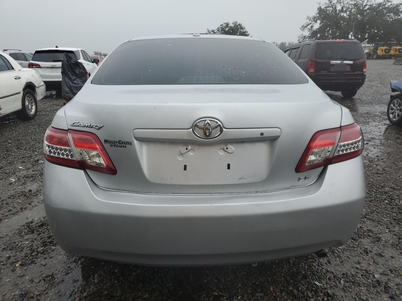 2010 Toyota Camry - Image 6