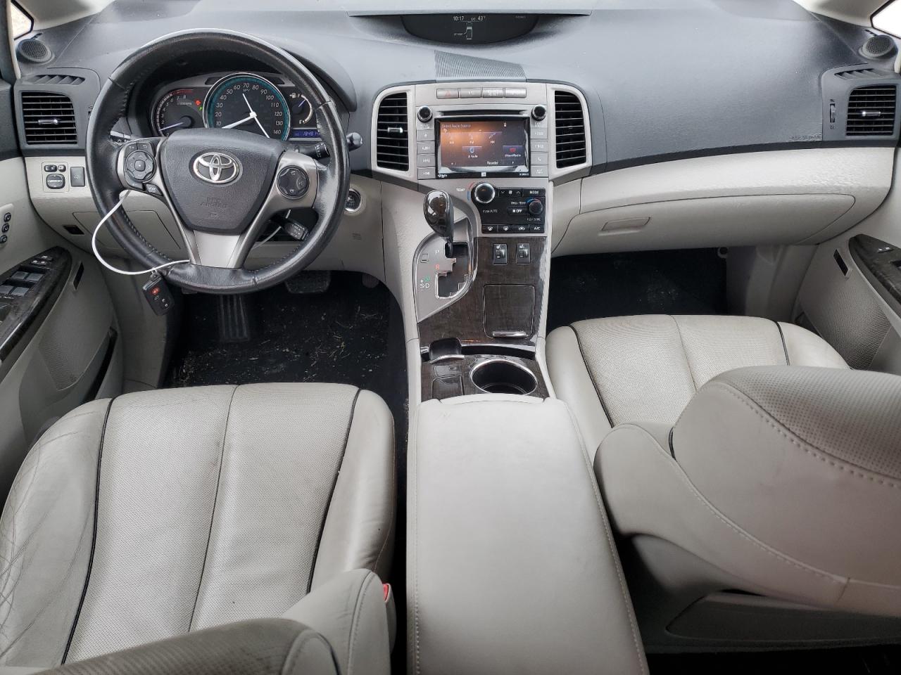2015 Toyota Venza - Image 8