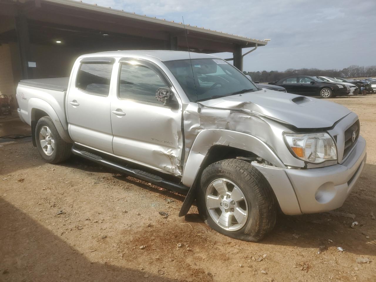 2010 Toyota Tacoma - Image 4
