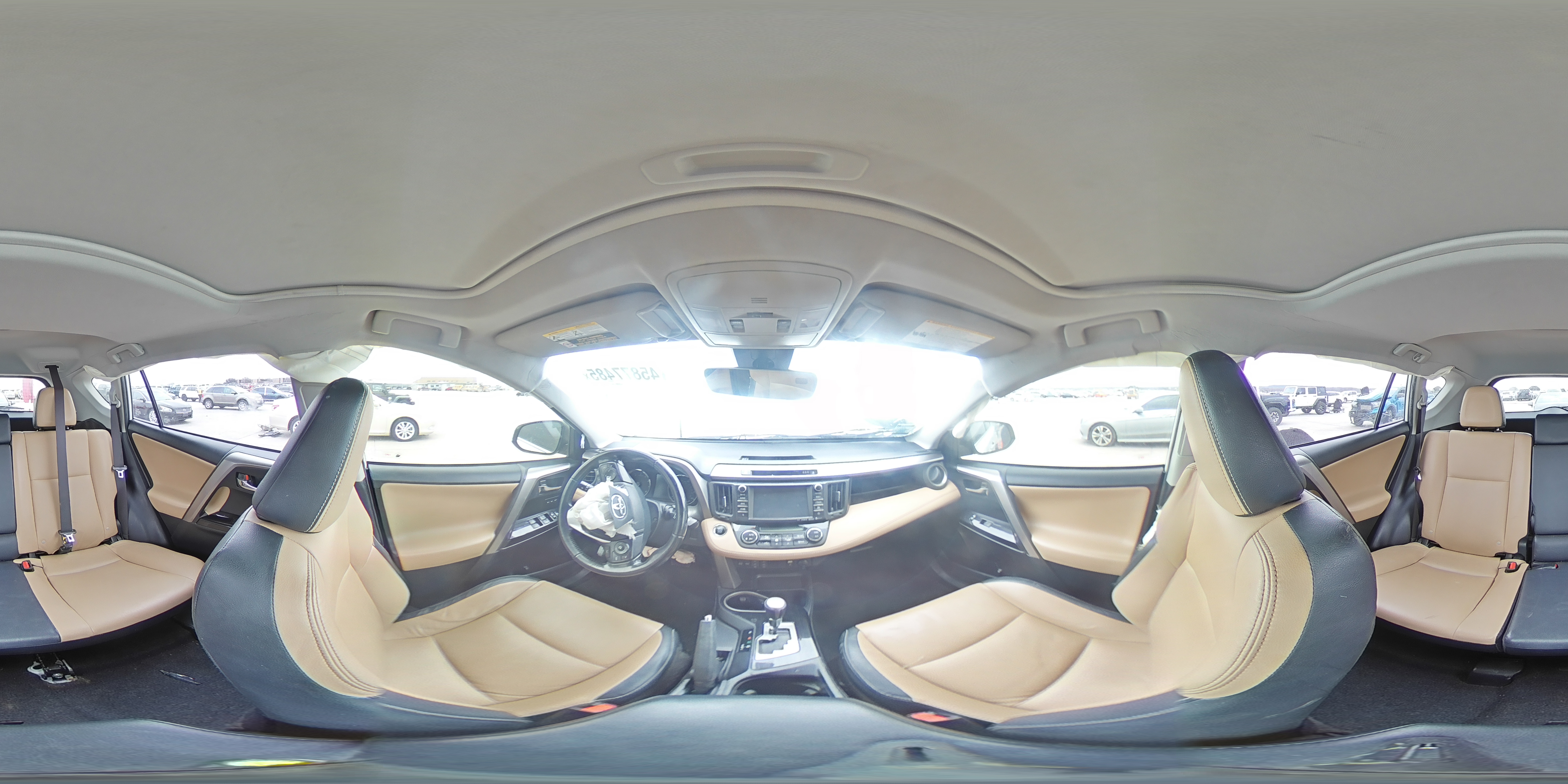 2018 Toyota RAV 4 - Image 16