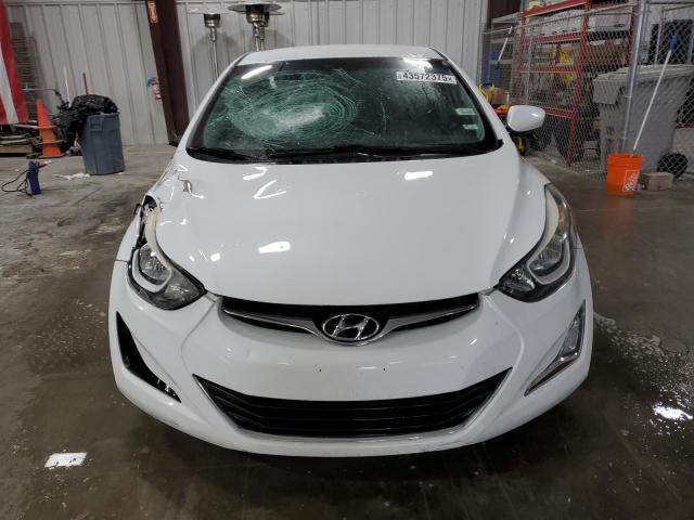  HYUNDAI ELANTRA 2015 Белы