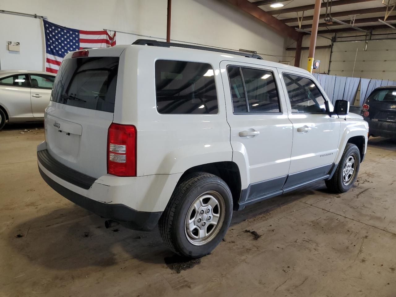 2016 Jeep Liberty (Patriot) - Image 3