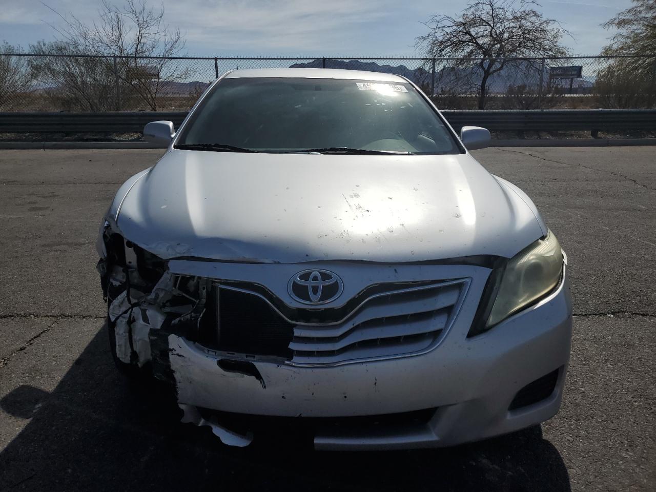 2011 Toyota Camry - Image 5