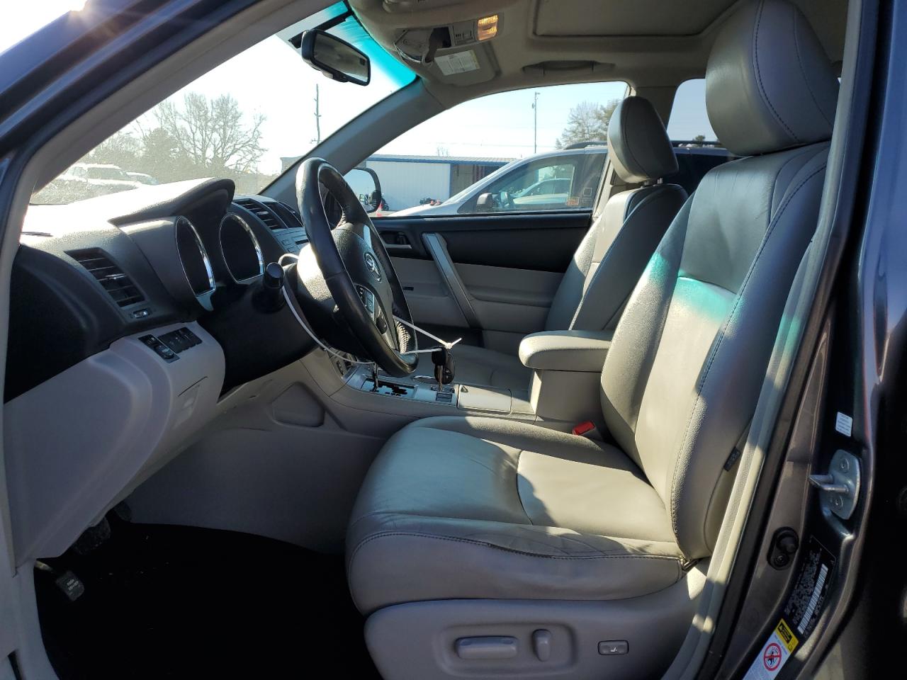 2012 Toyota Highlander - Image 7