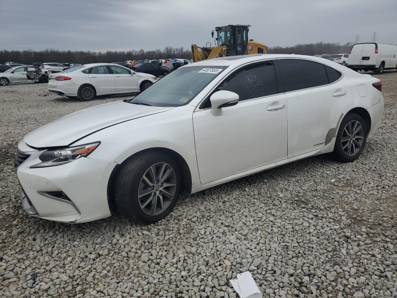 2016 Lexus ES - Image 1