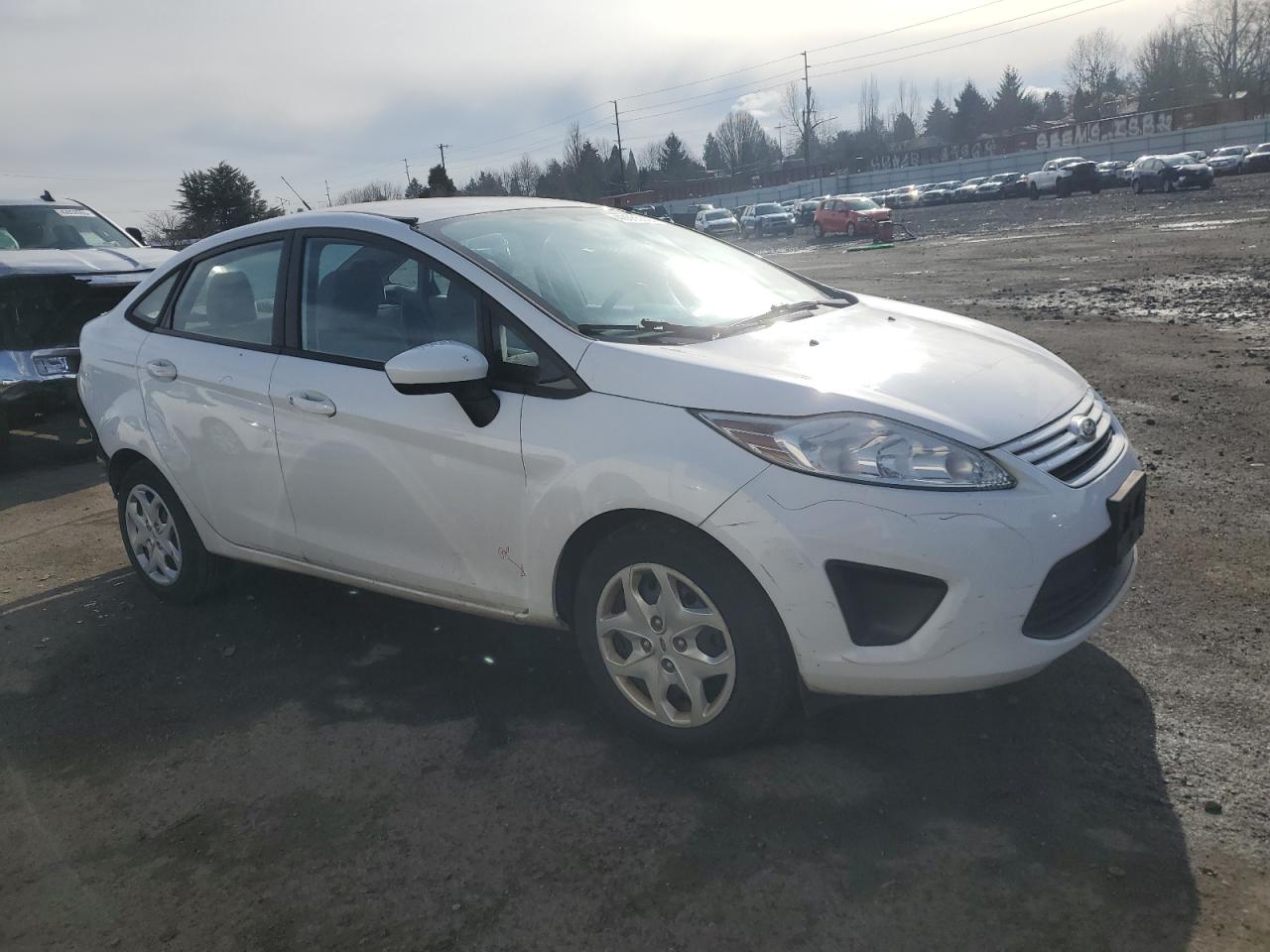2013 Ford Fiesta - Image 4