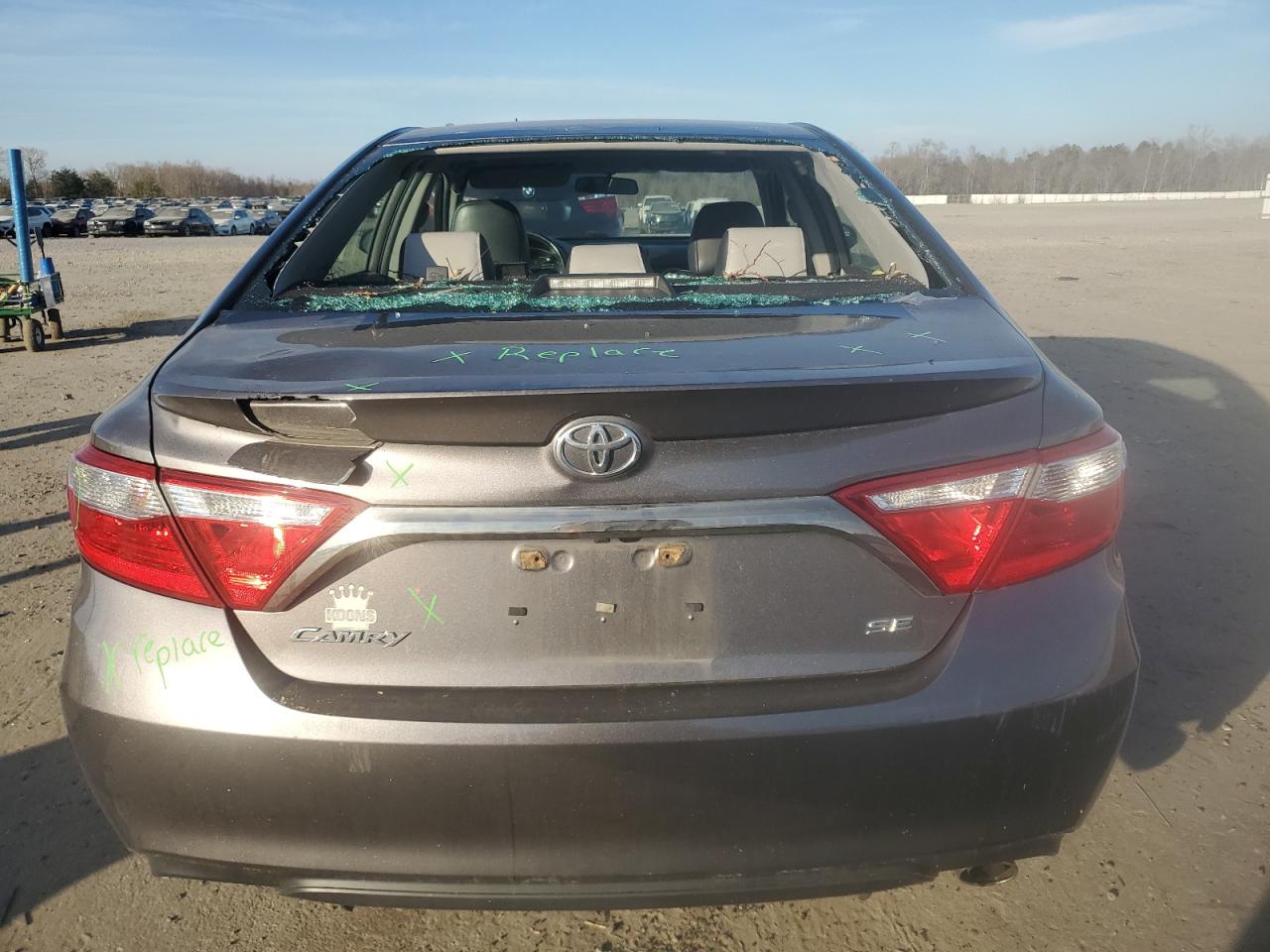 2016 Toyota Camry - Image 6