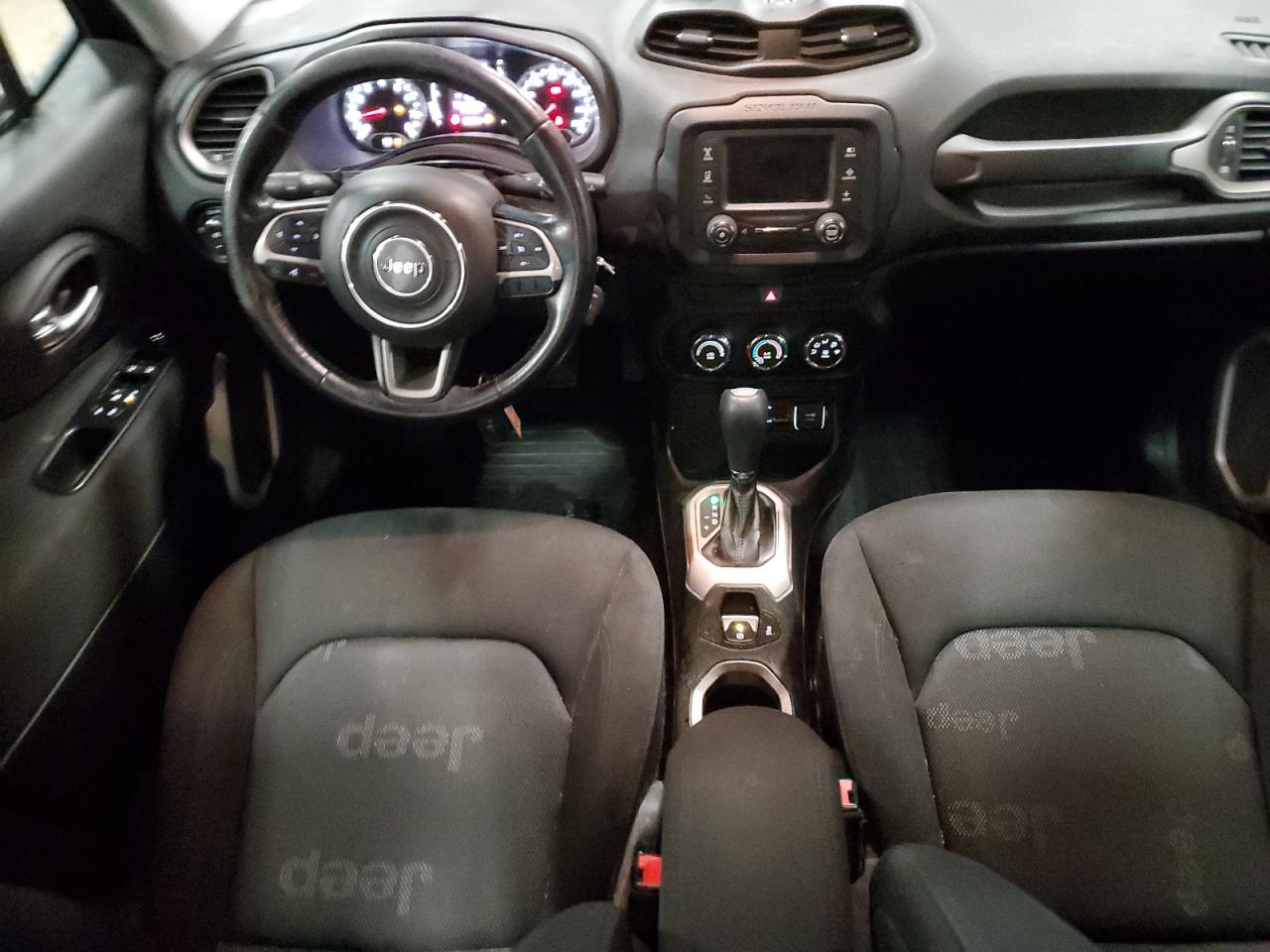 2015 Jeep Renegade - Image 8