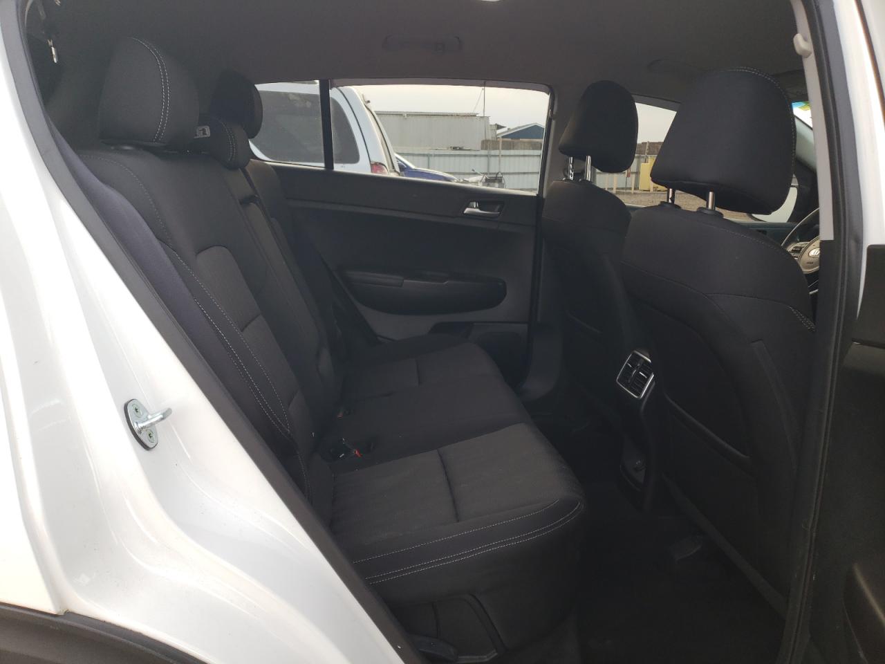 2017 Kia Sportage - Image 11