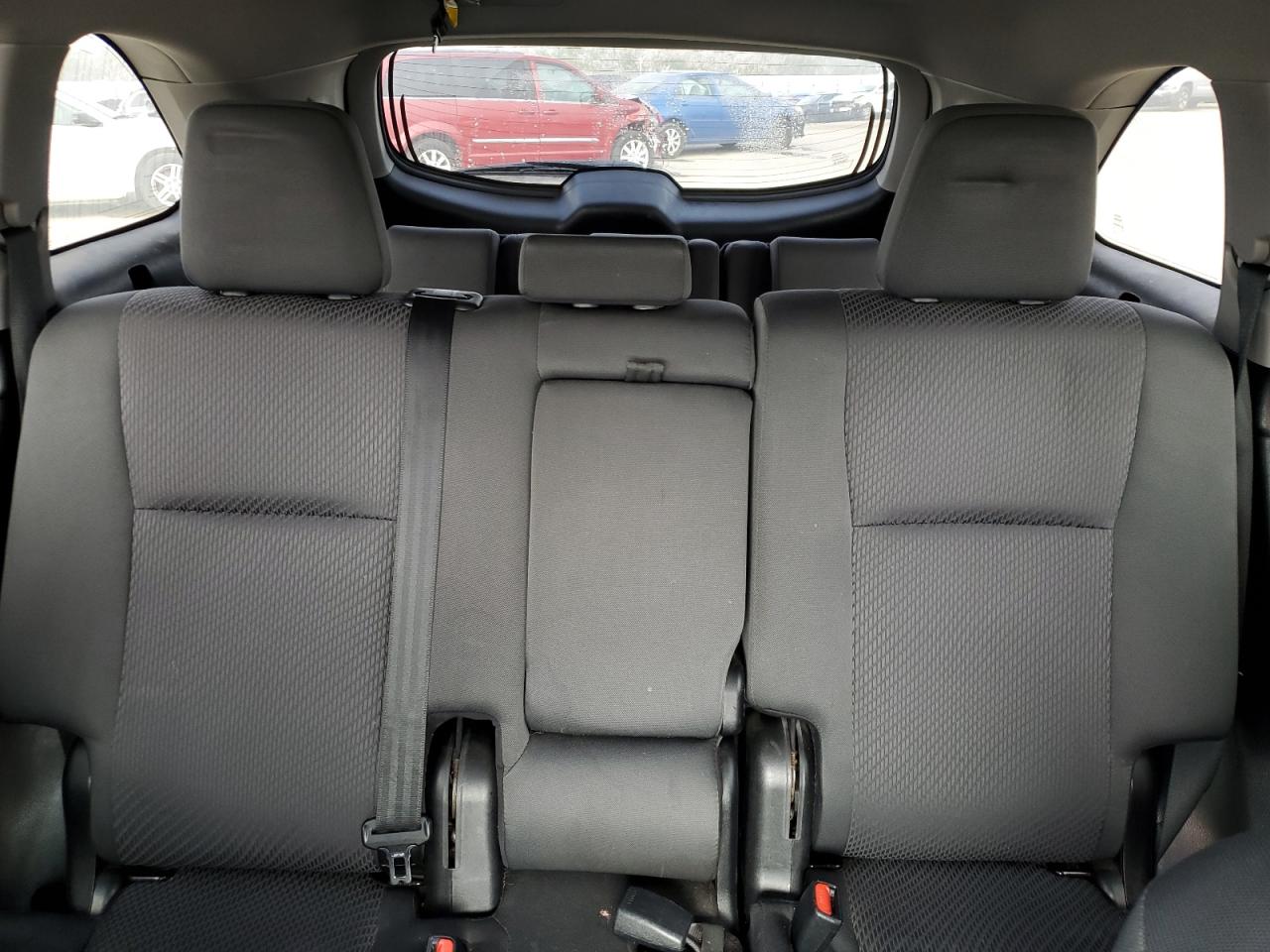 2017 Toyota Highlander - Image 10