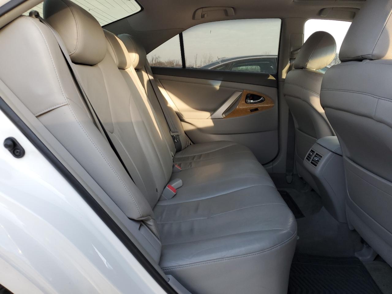 2007 Toyota Camry - Image 10