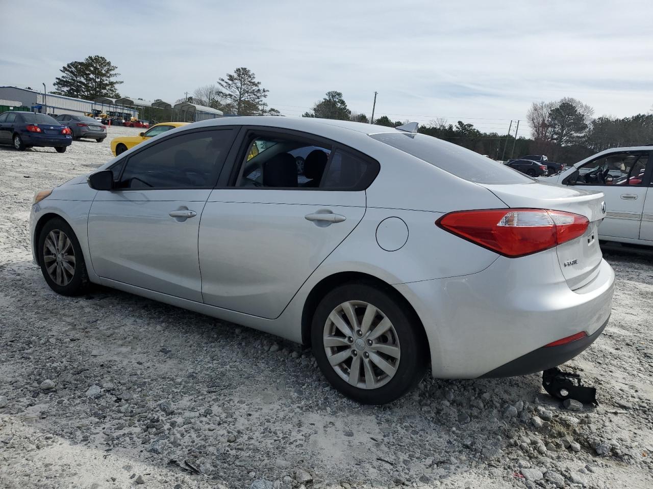 2016 Kia Forte - Image 2