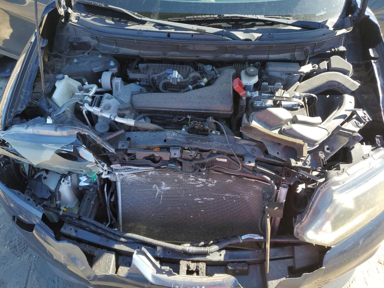 2016 Nissan Rogue - Image 12