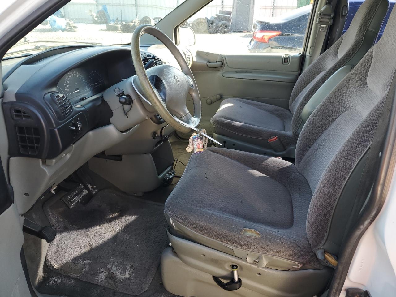 1999 Dodge Caravan - Image 7