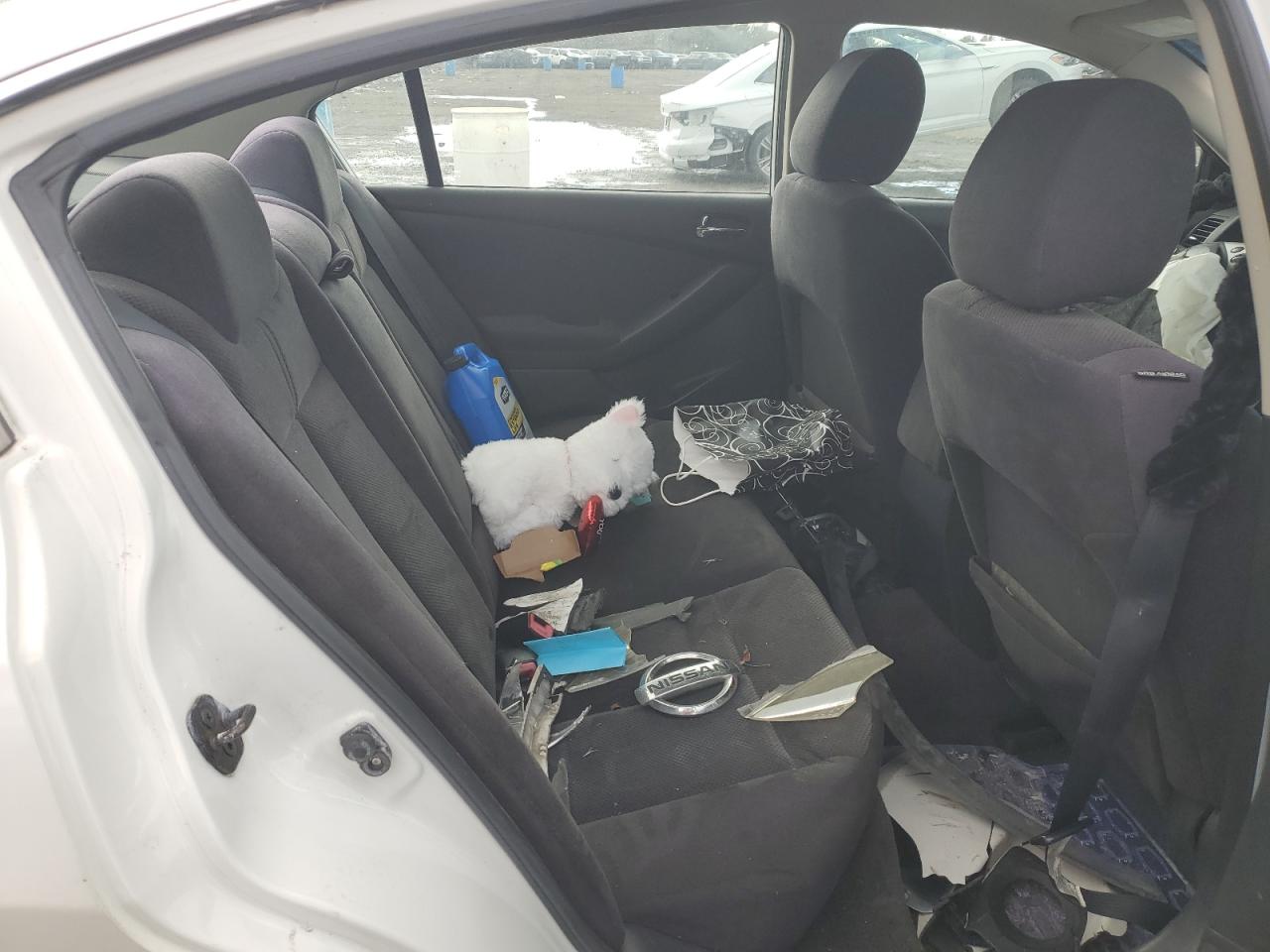 2009 Nissan Altima - Image 11