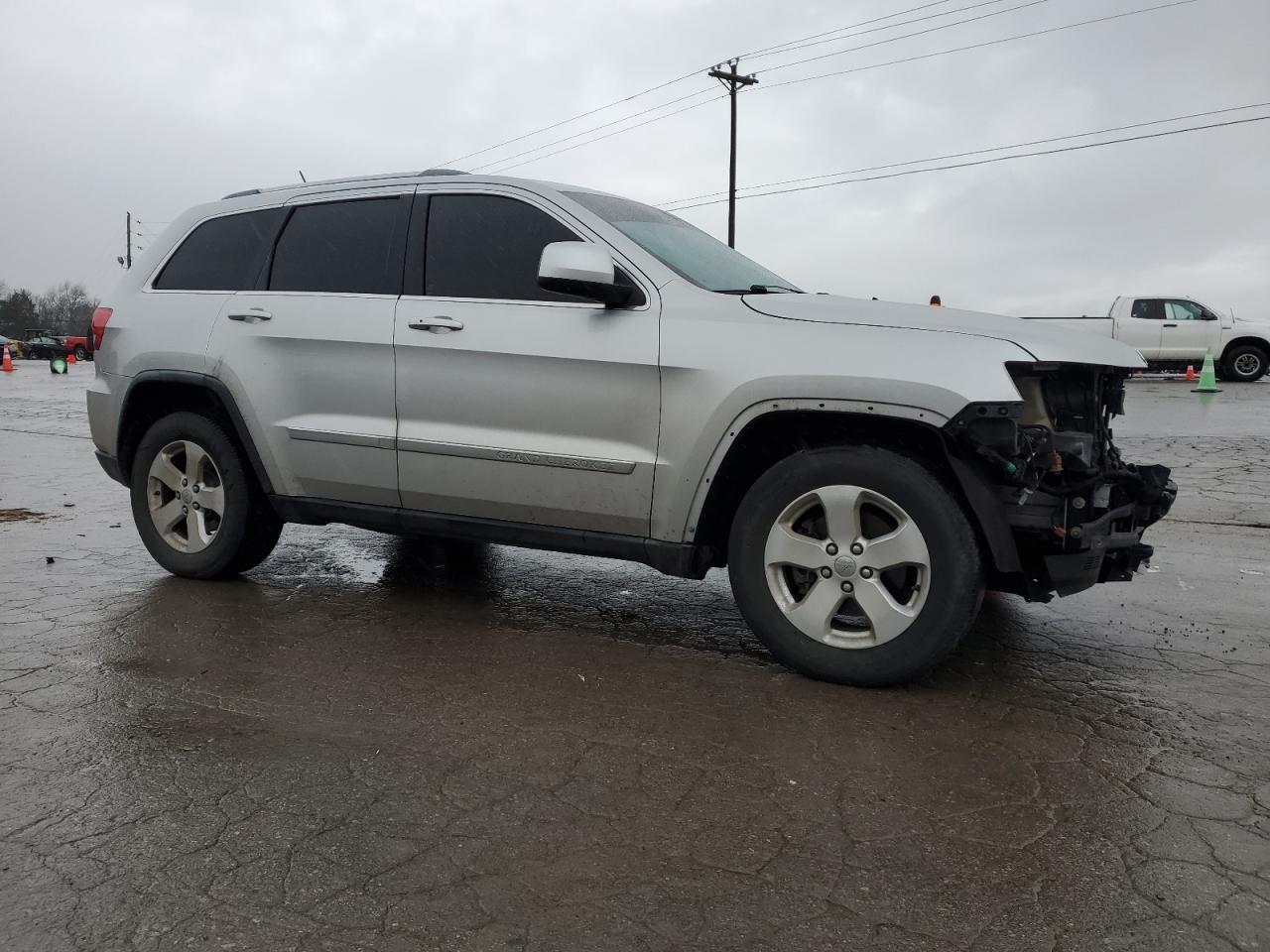 2011 Jeep Grand Cherokee - Image 4