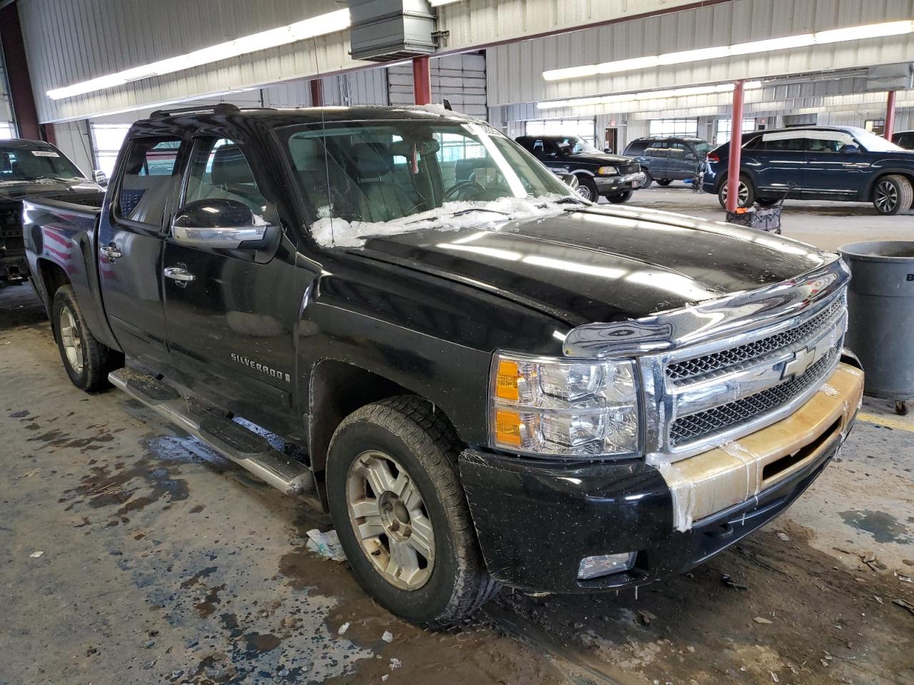 2007 Chevrolet Silverado - Image 4