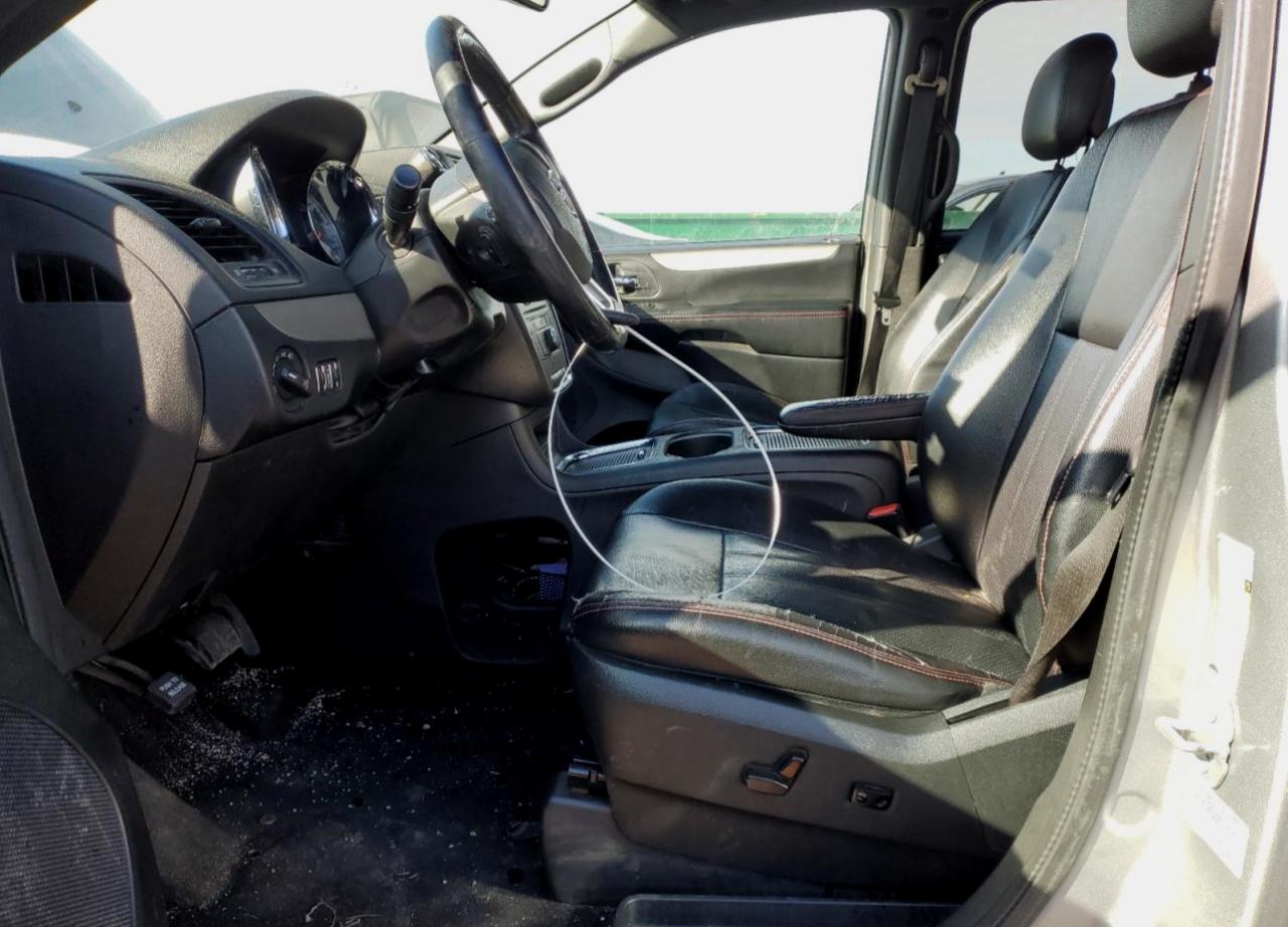 2017 Dodge Caravan - Image 7