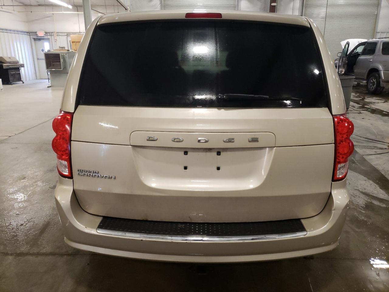 2012 Dodge Caravan - Image 6