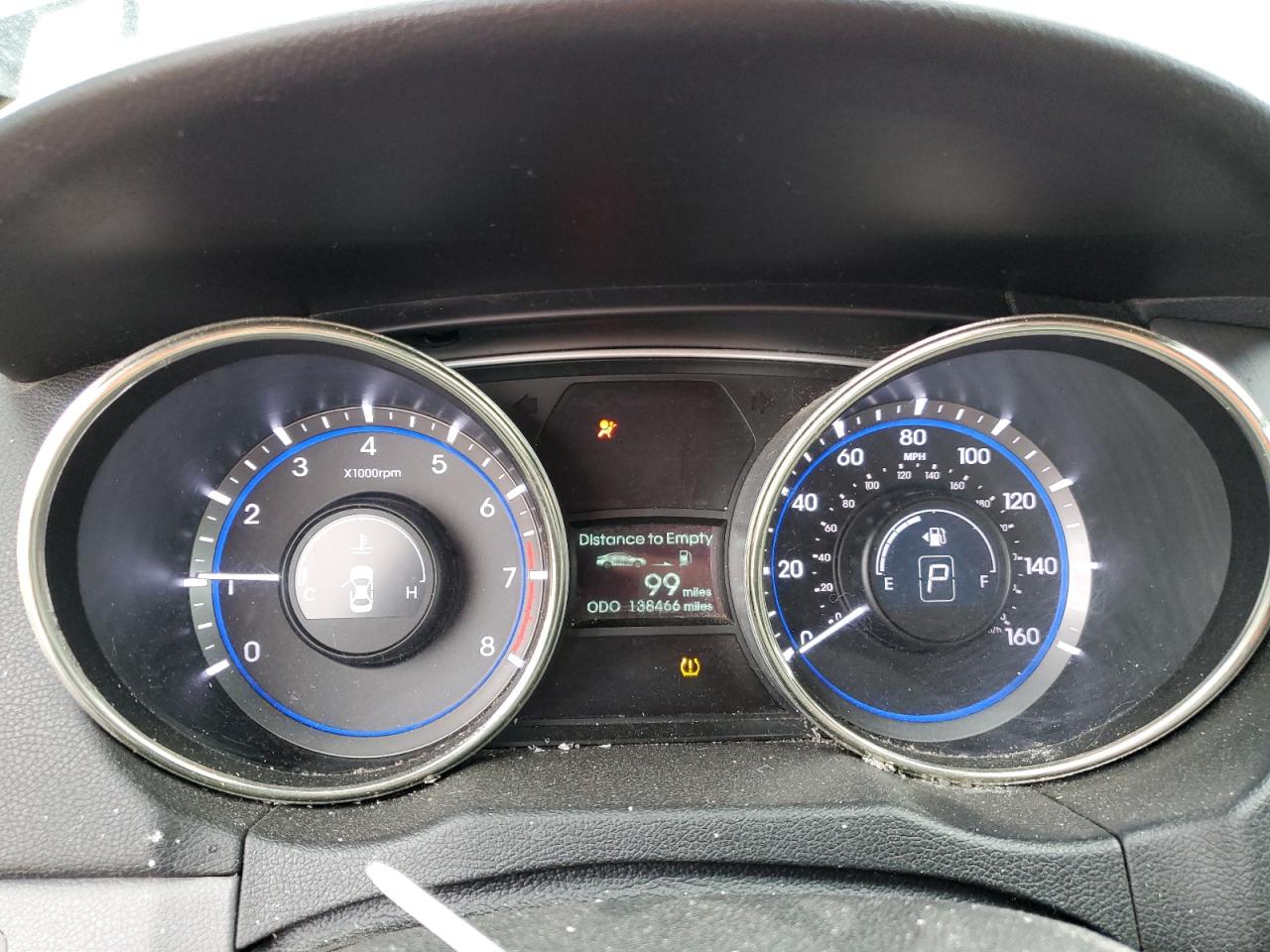 2011 Hyundai Sonata - Image 9